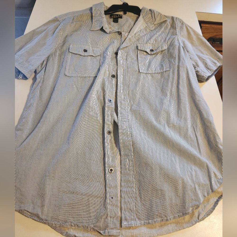 Men's Helix Short Sleeve Striped Shirt